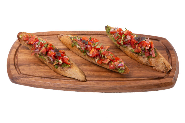 Bruschete cu salsa de rosii