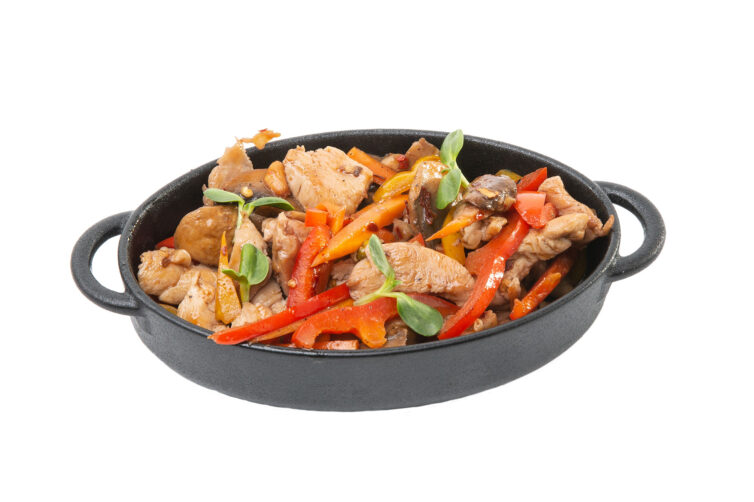 Wok picant cu vita, legume si mamaliguta